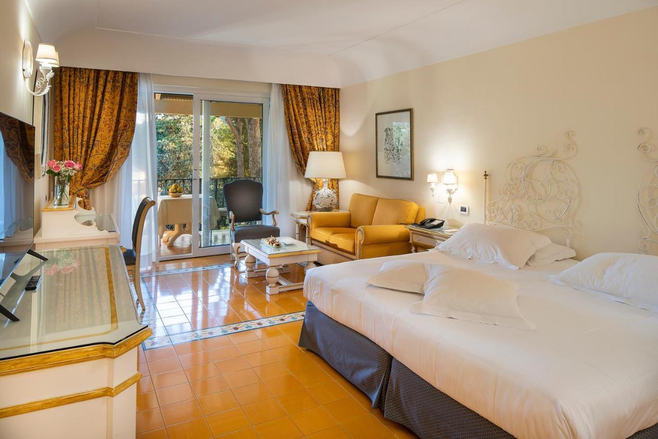 Excelsior Belvedere Hotel & Spa ايسكيا المظهر الخارجي الصورة